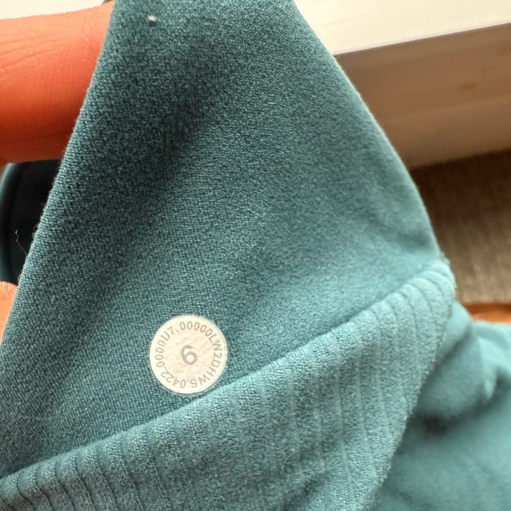 Lululemon teal align bra size 6 - Picture 8 of 8